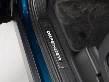 Land Rover Defender 110 4.4 P635 — photo 16