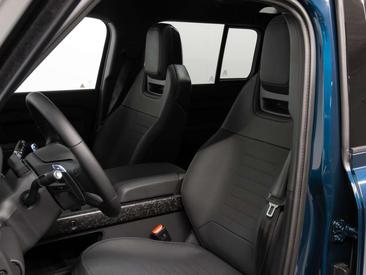 Land Rover Defender 110 4.4 P635 — photo 21