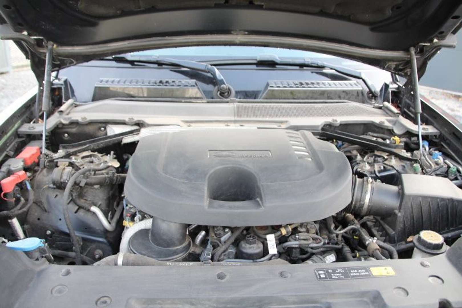 Land Rover Defender 90 D200 X-Dynamic SE-Utilitaire-TVA - 2022 - Joinsteer - #37