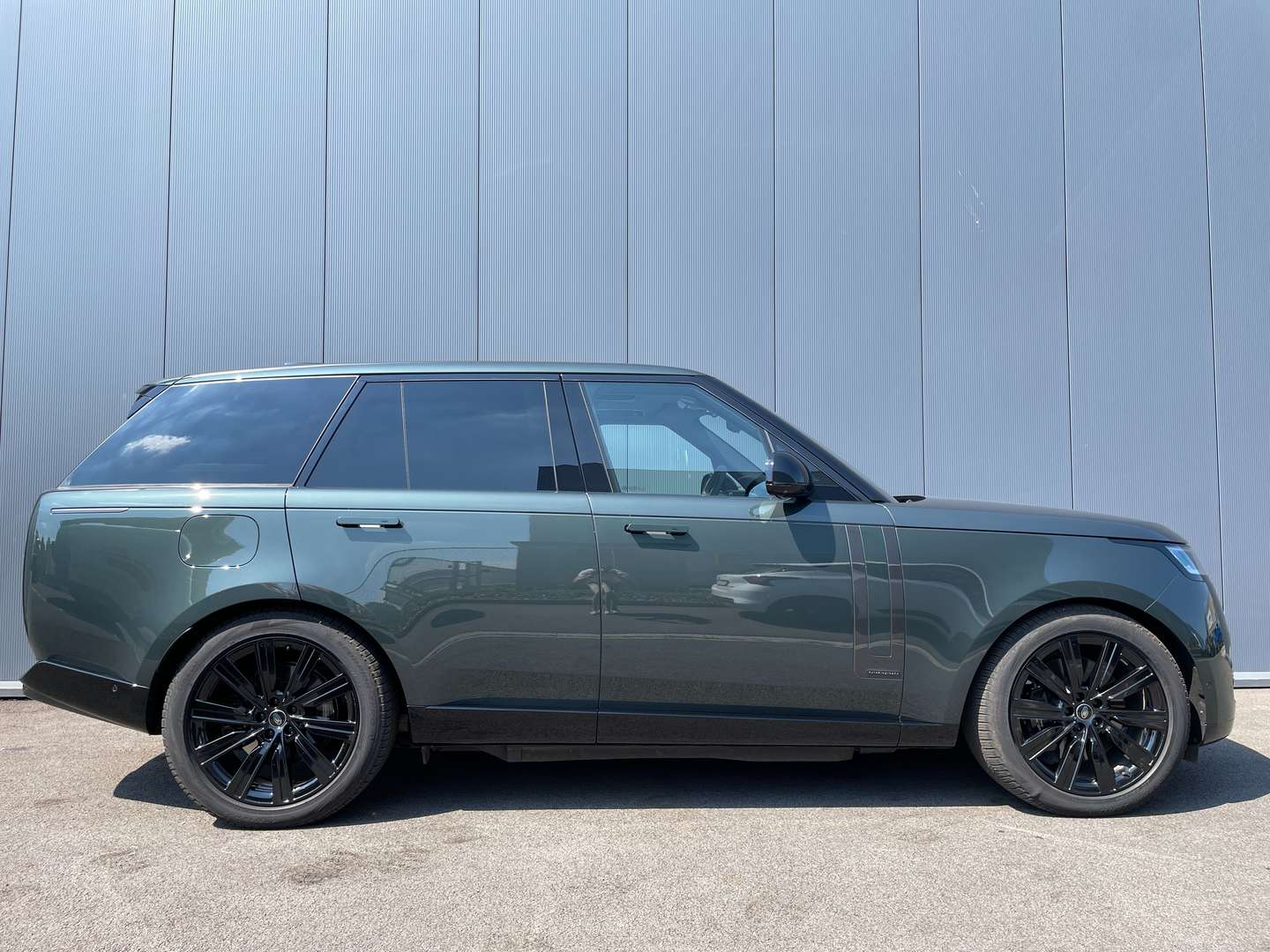 Land Rover Range Rover 3.0 P510e PHEV Autobiography MASSAGE SHADOW 22" - 2023 - Joinsteer - #3
