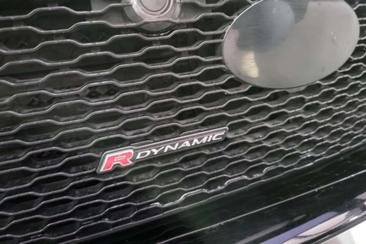 Land Rover Range Rover Velar R-Dynamic SE 2.0D I4 204 CV — photo 23
