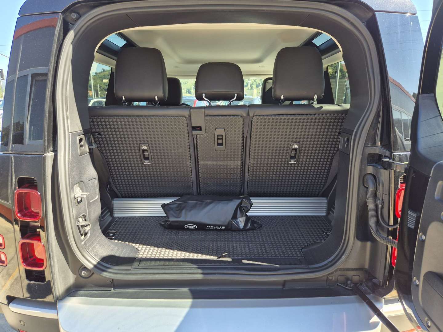 Land Rover Defender 90 3.0d I6 Mhev Awd 200cv Auto - 2021 - Joinsteer - #12