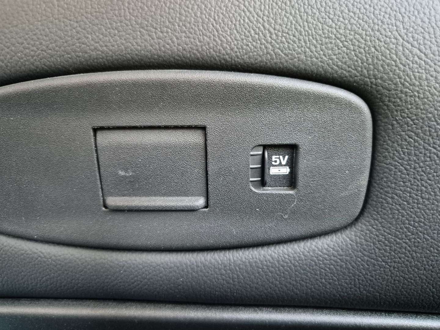 Land Rover Defender 90 3.0d I6 Mhev Awd 200cv Auto - 2021 - Joinsteer - #23