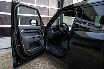 Land Rover Defender 110 2.0 P400e X-Dynamic SE Pano, Leder,22LM — photo 12