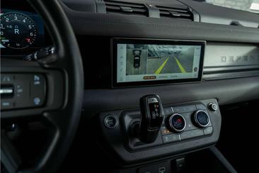 Land Rover Defender 110 2.0 P400e X-Dynamic SE Pano, Leder,22LM — photo 24