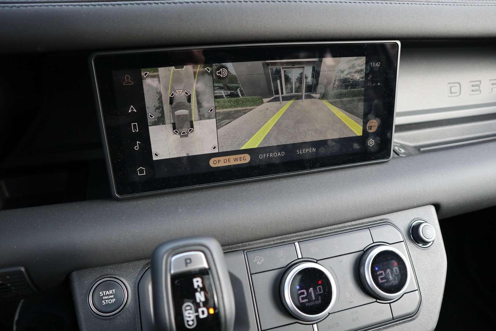 Land Rover Defender D250 X-DYNAMIC SE - 2025 - Joinsteer - #13