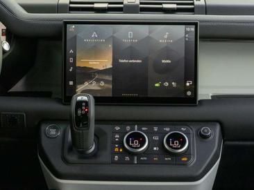 Land Rover Defender 110 D200 X-Dynamic SE — photo 10