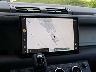 Land Rover Defender 110 D200 X-Dynamic SE — photo 22