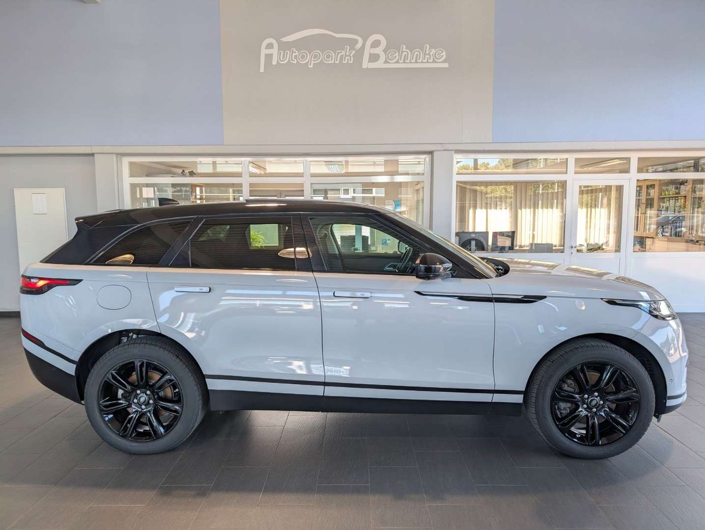 Land Rover Range Rover Velar D200 Panorama*AHK*Kontrast*20" - 2021 - Joinsteer - #3