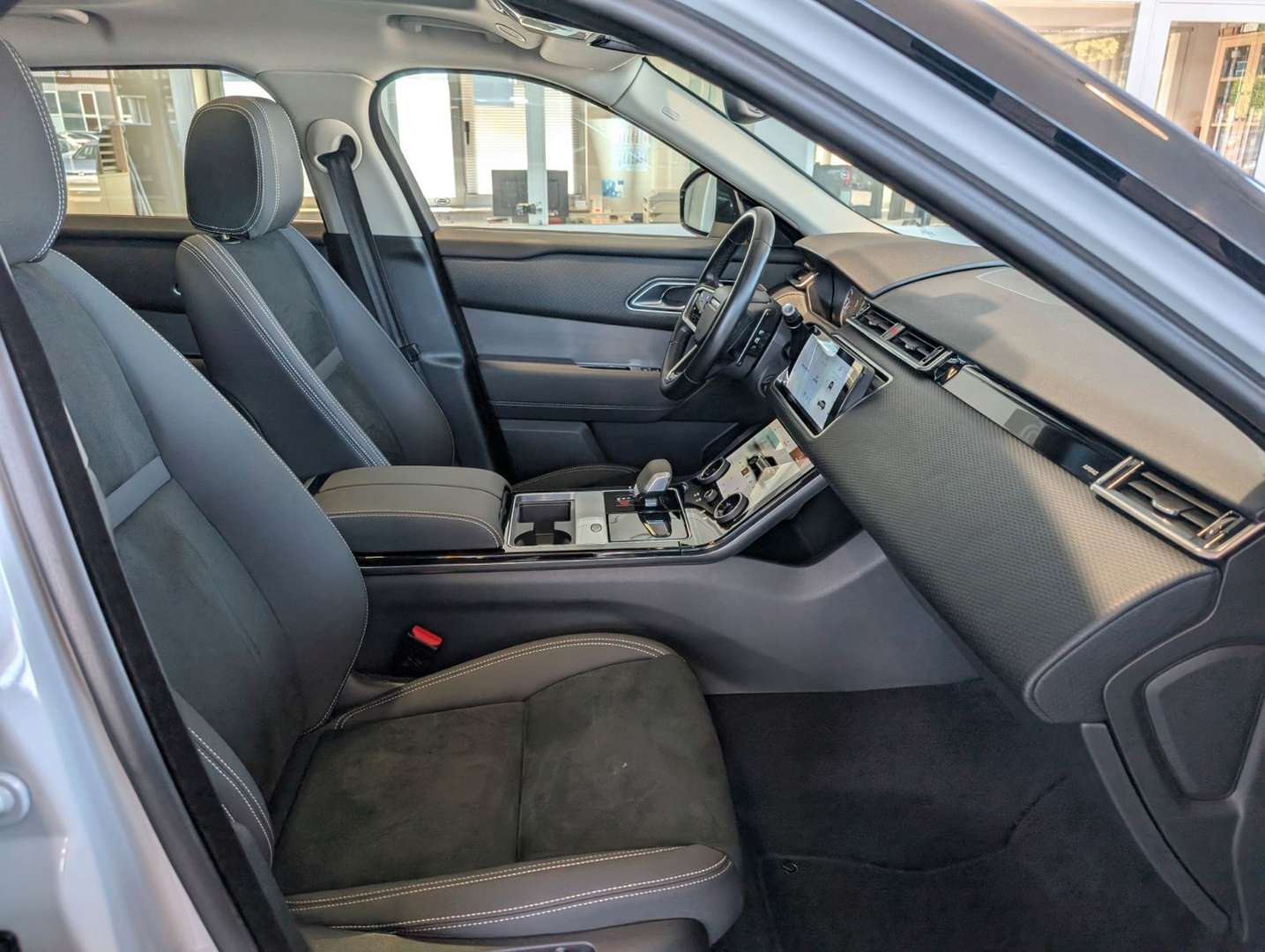 Land Rover Range Rover Velar D200 Panorama*AHK*Kontrast*20" - 2021 - Joinsteer - #4