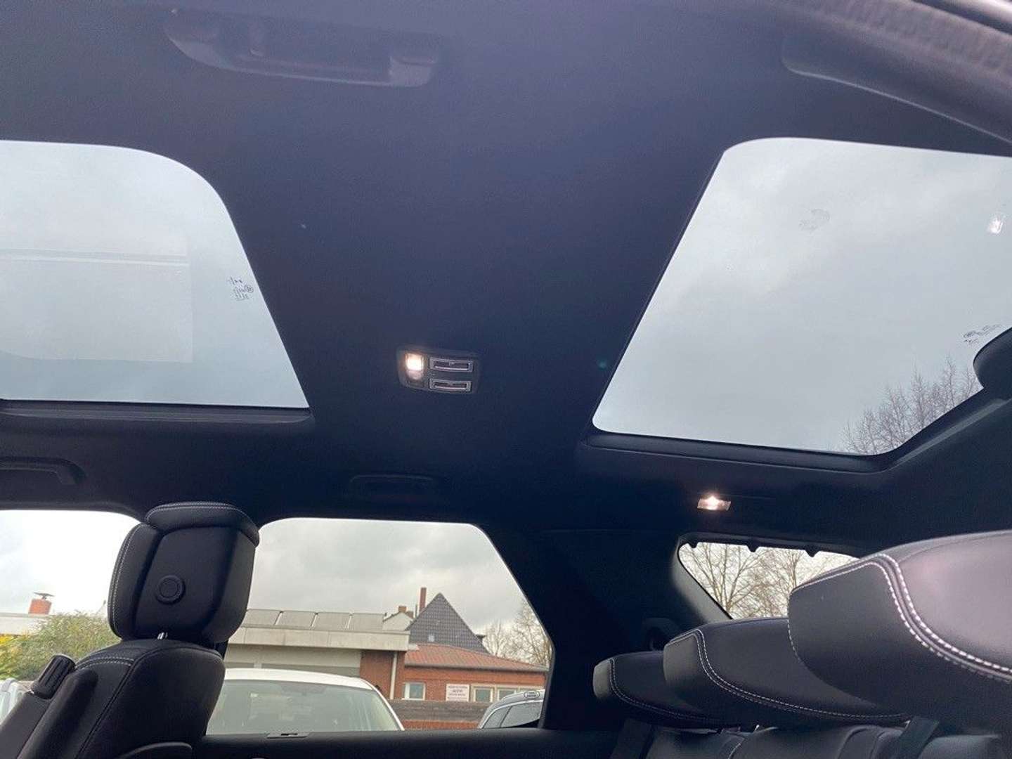 Land Rover Discovery R-Dynamic HSE D300 AWD - 2022 - Joinsteer - #4