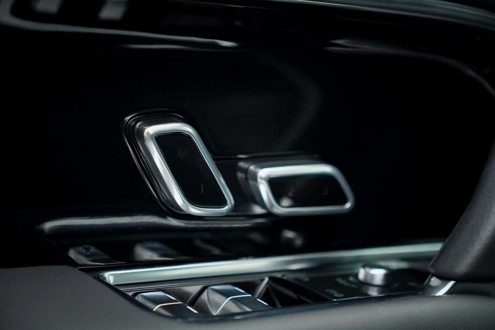 Land Rover Range Rover Autobiography 3.0 P550e PHEV Massage / Towing Package - 2024 - Joinsteer - #32