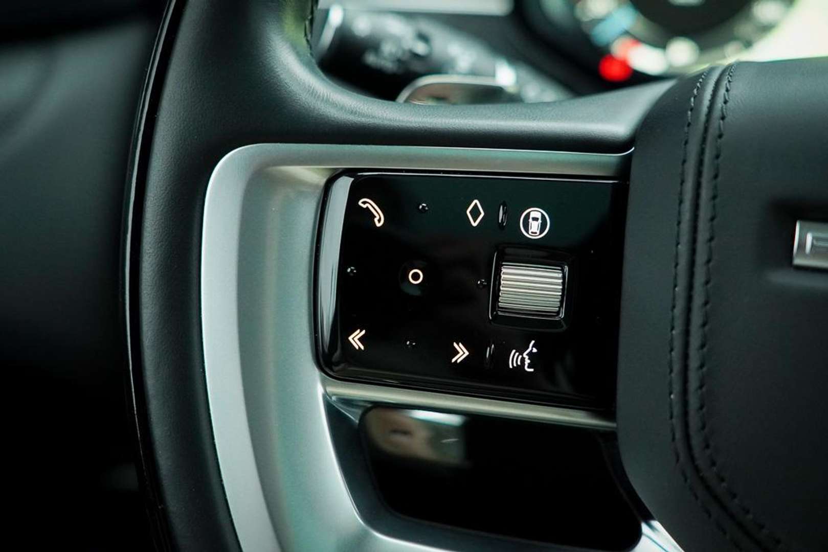 Land Rover Range Rover Autobiography 3.0 P550e PHEV Massage / Towing Package - 2024 - Joinsteer - #45