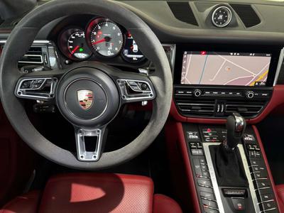 Porsche Macan S