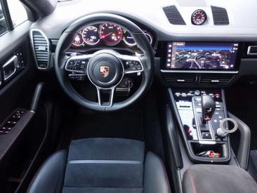 Porsche Cayenne III GTS — photo 5