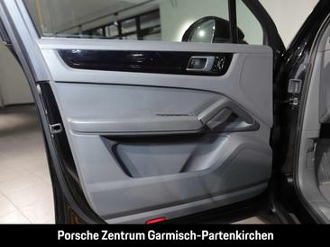 Porsche Cayenne III E-Hybrid — photo 13