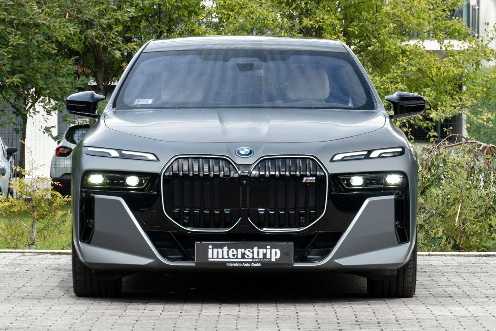 BMW Série 7 Individual 760e XDrive - 2025 - Joinsteer - #2