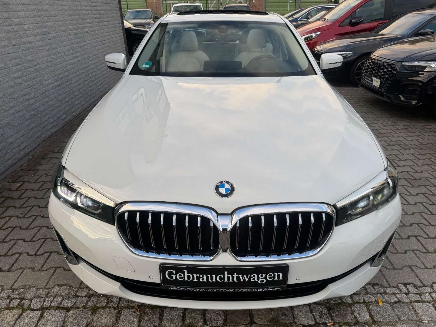 BMW Série 5 Luxury 520d - 2023 - Joinsteer - #4