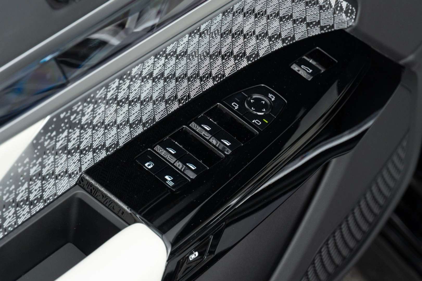 BMW Série 7 760e XDrive - 2025 - Joinsteer - #20