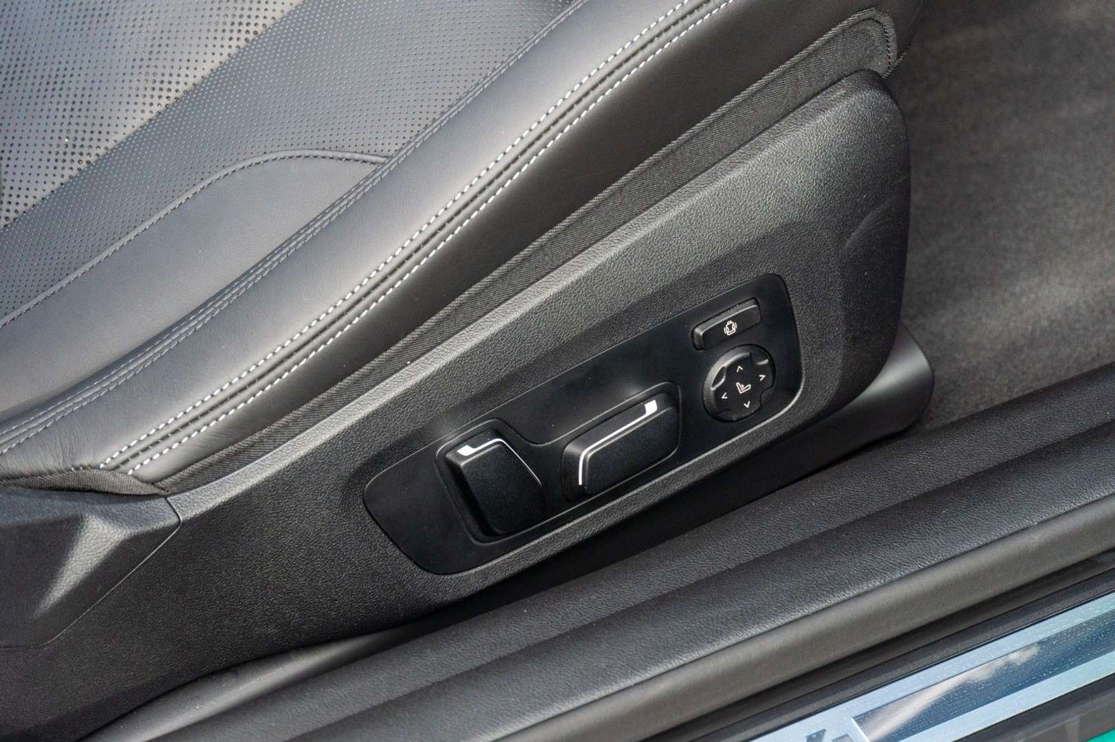 BMW M4 Cabriolet Shadow Line M4 Competition - 2025 - Joinsteer - #29