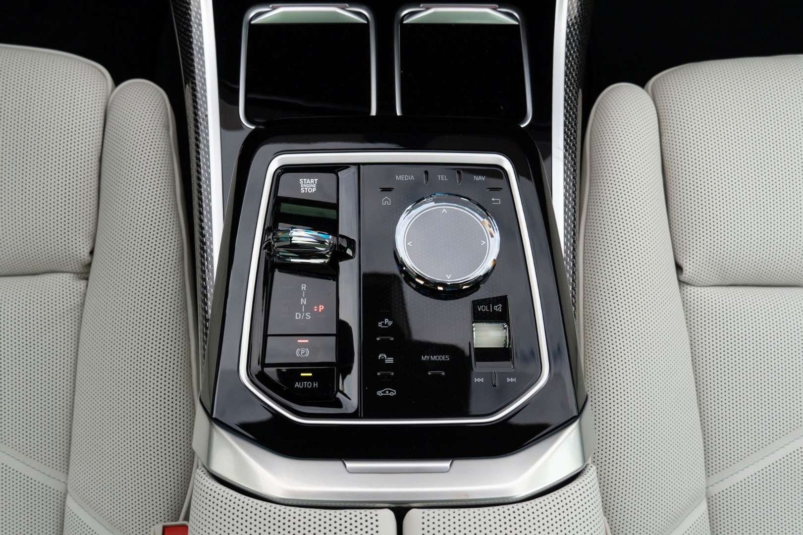 BMW Série 7 760e XDrive - 2025 - Joinsteer - #24