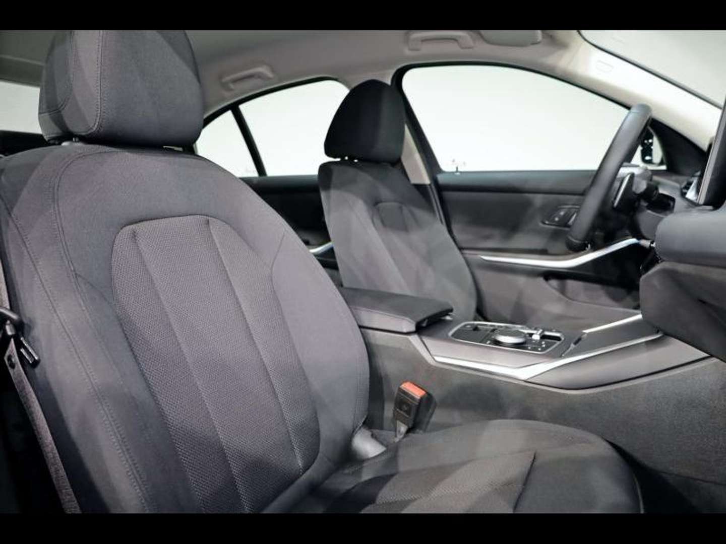 BMW Série 3 Berline 318i - 2024 - Joinsteer - #14