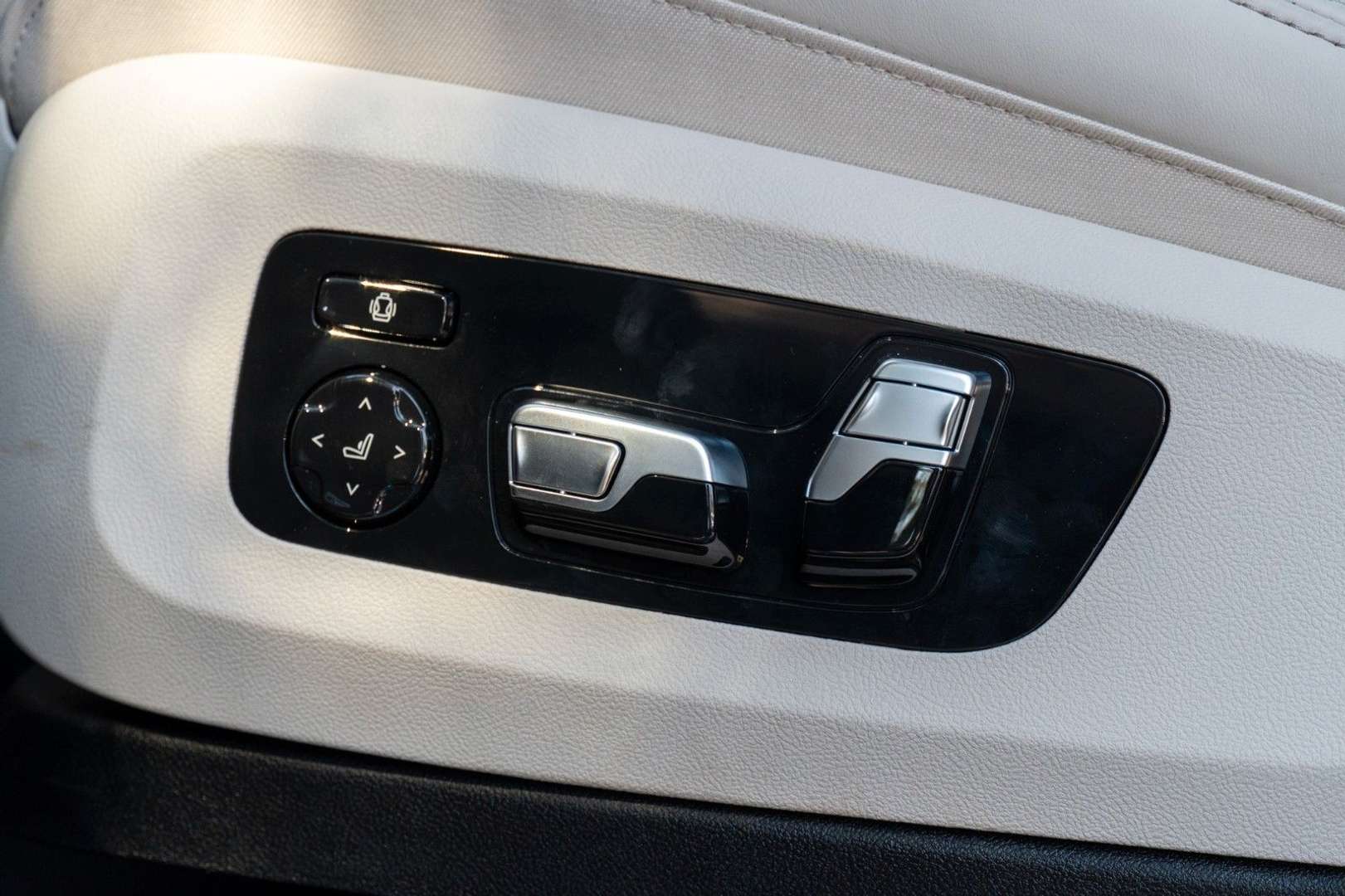 BMW X7 M60i - 2025 - Joinsteer - #17