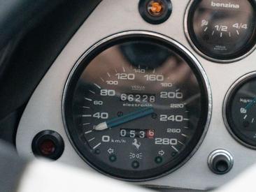 Ferrari 308 GTS — photo 11