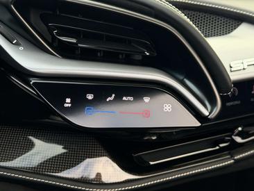 Ferrari SF90 Spider — photo 13