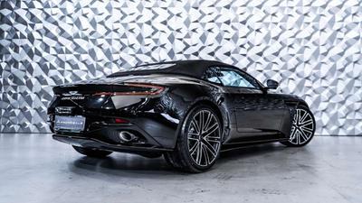 Aston Martin DB12 4.0 V8