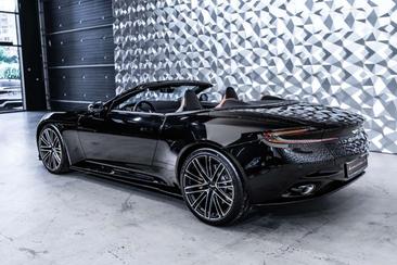 Aston Martin DB12 4.0 V8 — photo 3