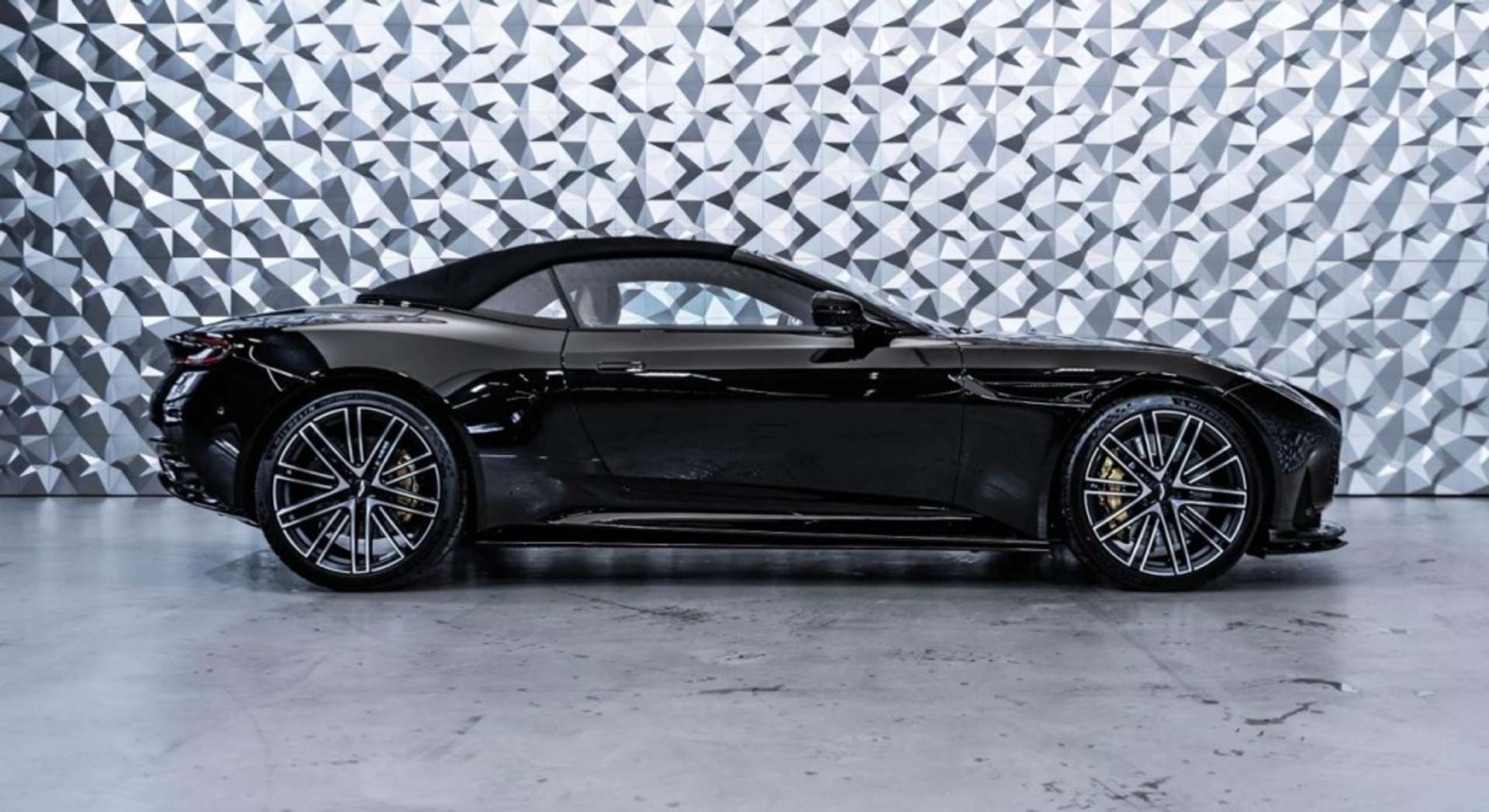 Aston Martin DB12 4.0 V8 - 2025 - Joinsteer - #6