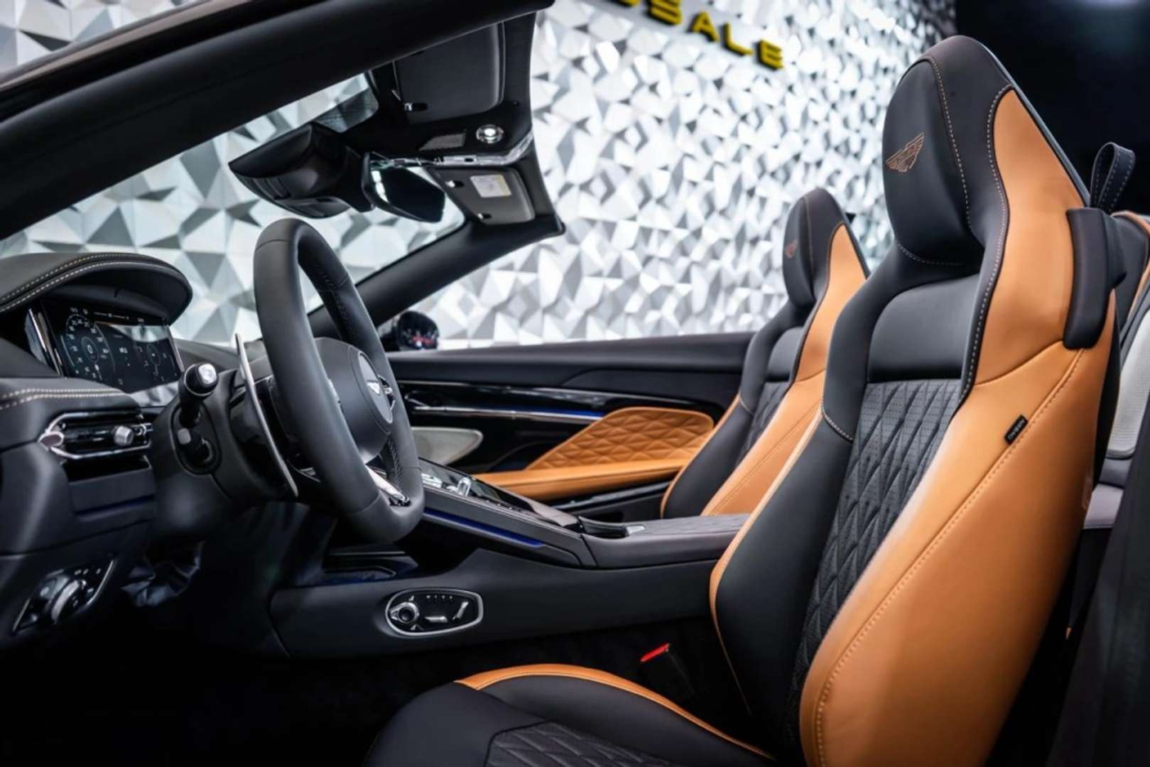 Aston Martin DB12 4.0 V8 - 2025 - Joinsteer - #11