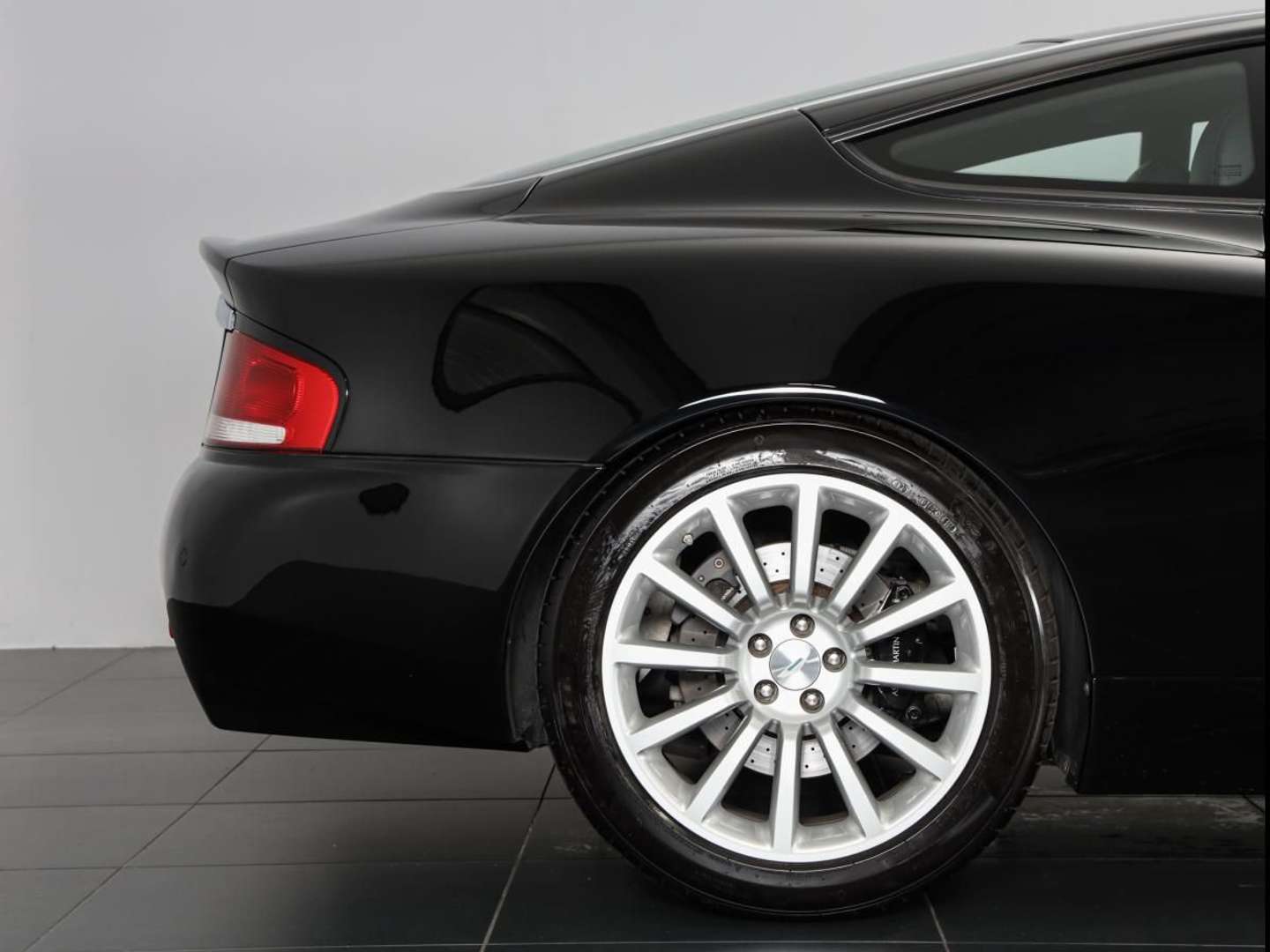 Aston Martin Vanquish V12 6.0 L ATMO - 2003 - Joinsteer - #15