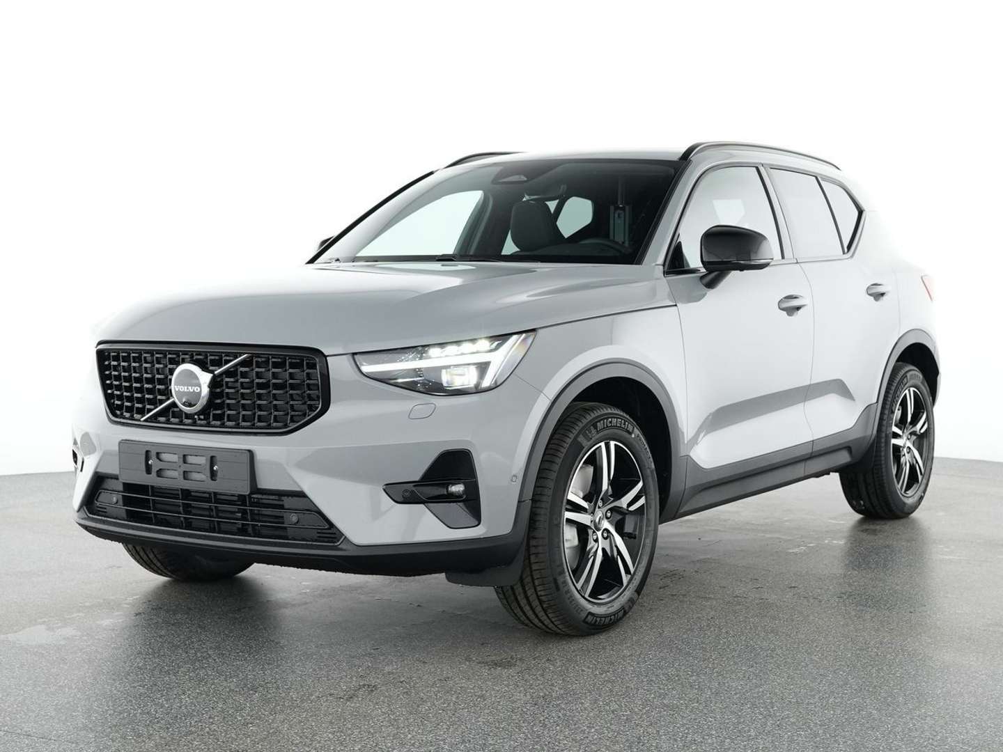 Volvo XC40 B3 Plus - 2025 - Joinsteer - #1