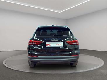 Audi Q3 35 TFSI — photo 7