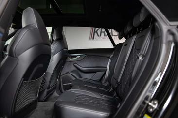 Audi Q8 S Line 60 TFSI E — photo 15