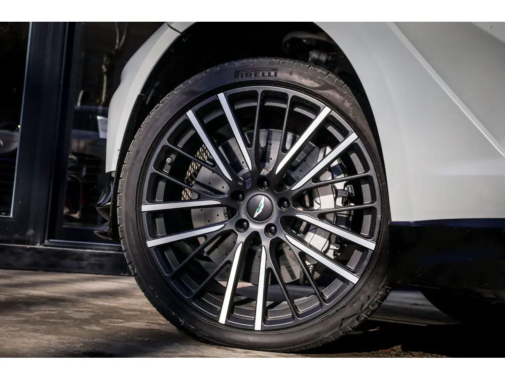 Aston Martin DBX 707 SUV 4.0 - 2023 - Joinsteer - #4