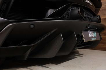 Lamborghini Aventador SVJ Roadster — photo 16