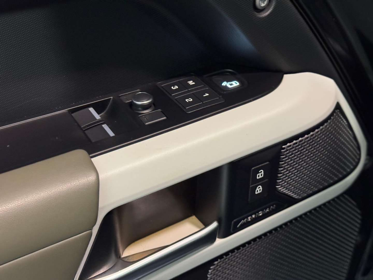 Land Rover Defender 90 3.0 I6 MHEV HSE AWD Aut.400 - 2021 - Joinsteer - #17