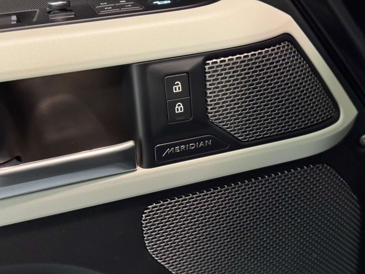 Land Rover Defender 90 3.0 I6 MHEV HSE AWD Aut.400 - 2021 - Joinsteer - #18