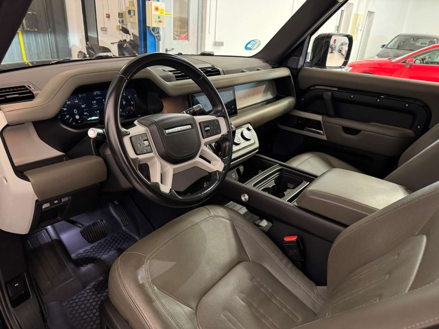 Land Rover Defender 90 3.0 I6 MHEV HSE AWD Aut.400 - 2021 - Joinsteer - #19