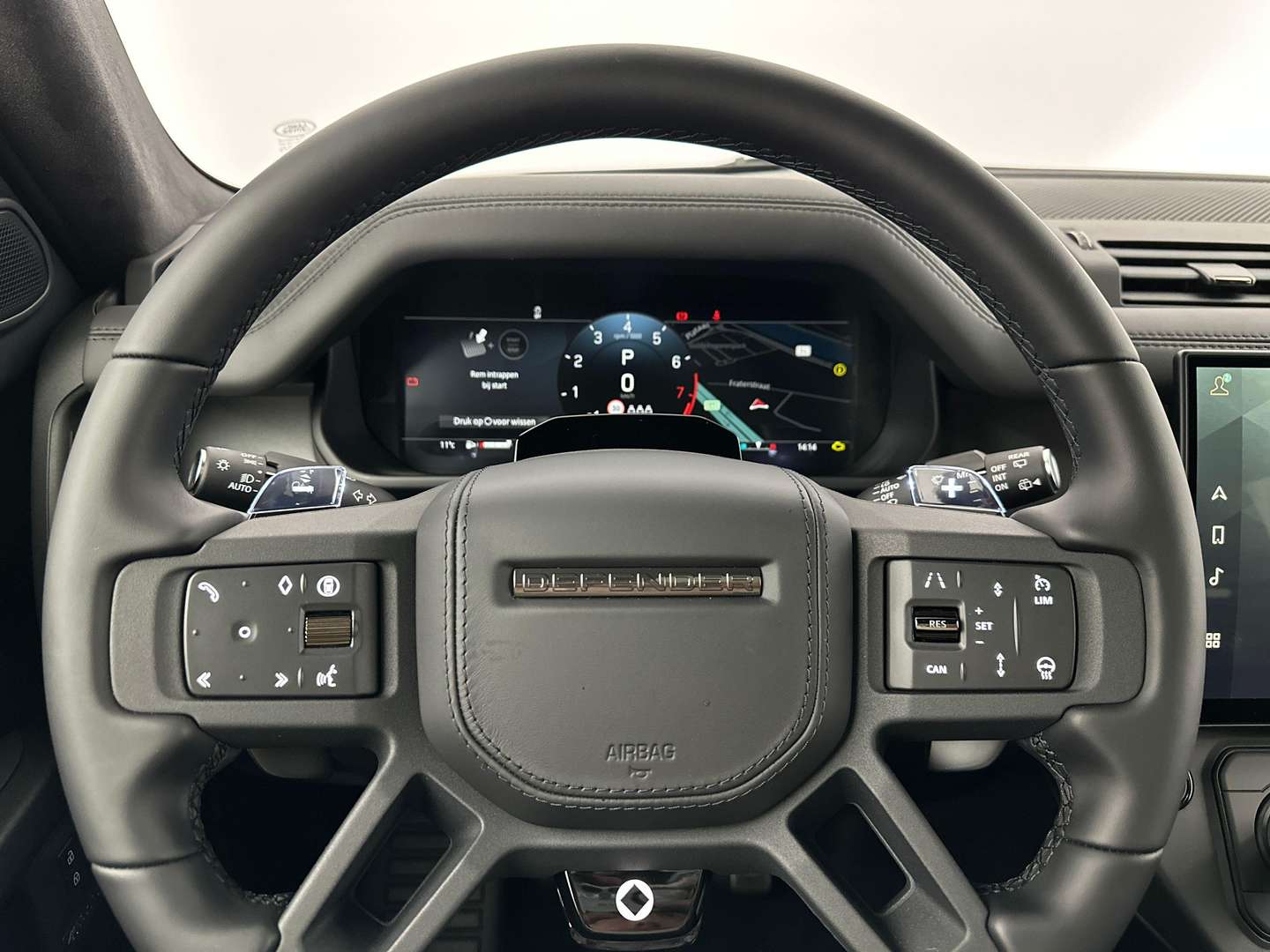 Land Rover Defender P635 Octa AWD Auto - 2026 - Joinsteer - #11