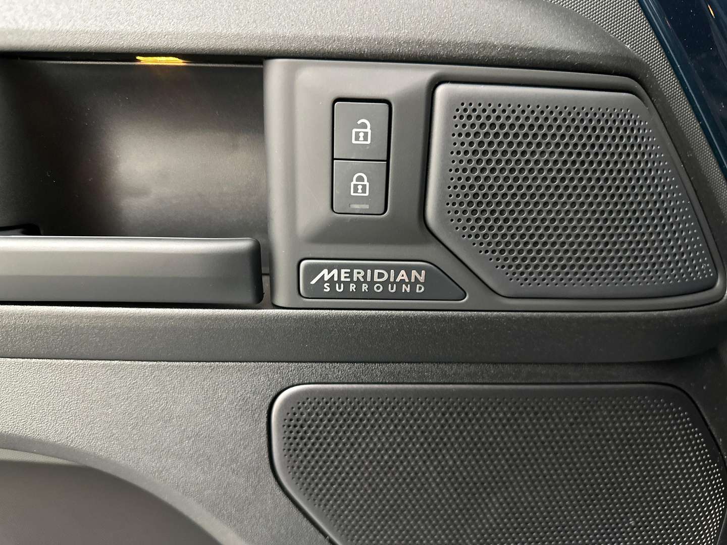 Land Rover Defender P635 Octa AWD Auto - 2026 - Joinsteer - #17