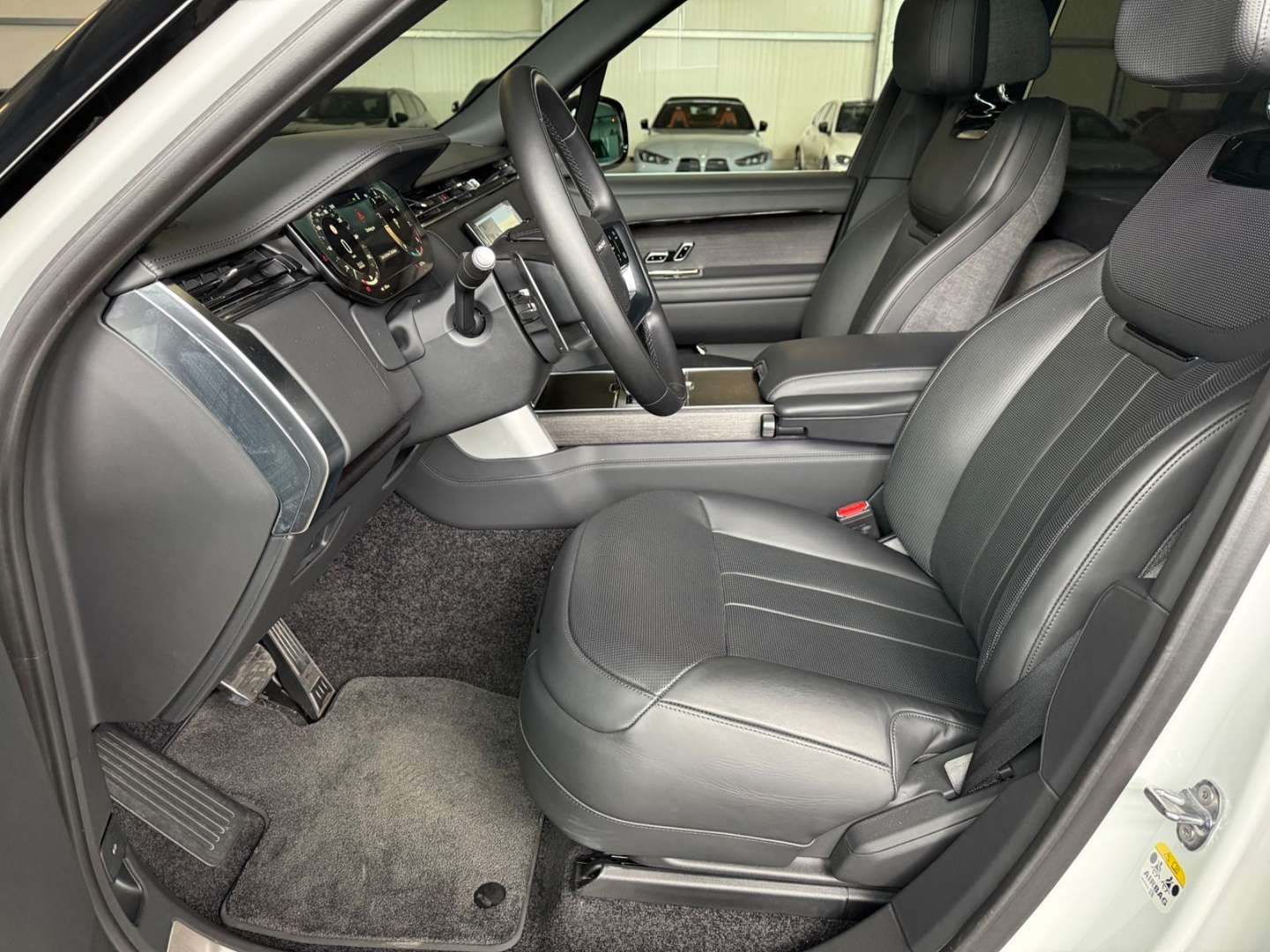 Land Rover Range Rover SV Business Class 615 Ps - 2024 - Joinsteer - #10