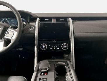Land Rover Discovery D250 S — photo 15