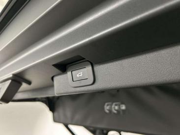Land Rover Discovery D250 S — photo 18