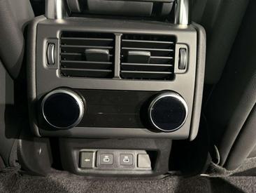 Land Rover Discovery D250 S — photo 19