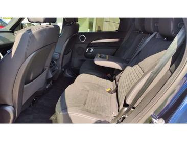 Land Rover Discovery R Dynamic S — photo 13