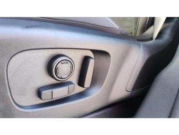 Land Rover Discovery R Dynamic S — photo 15